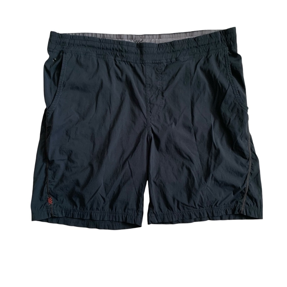 RHONE Athletic Shorts Size Medium